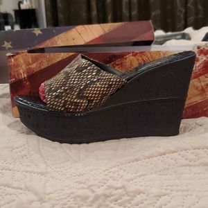 Snake skin wedges